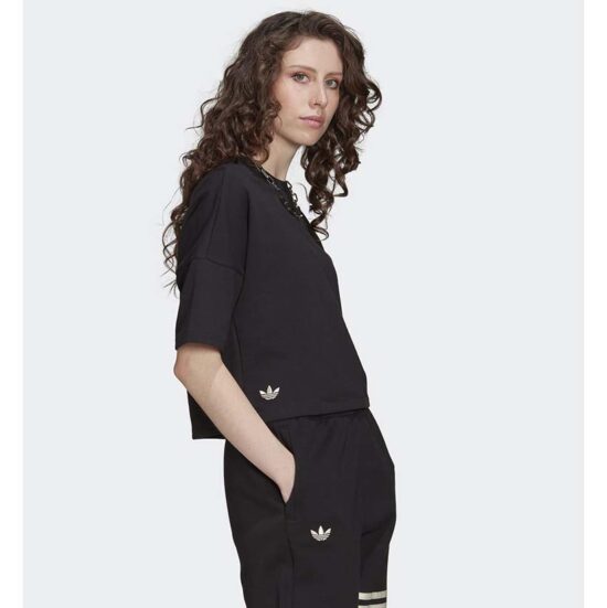 4-Adidas Originals Adicolor Neuclassics Tee99