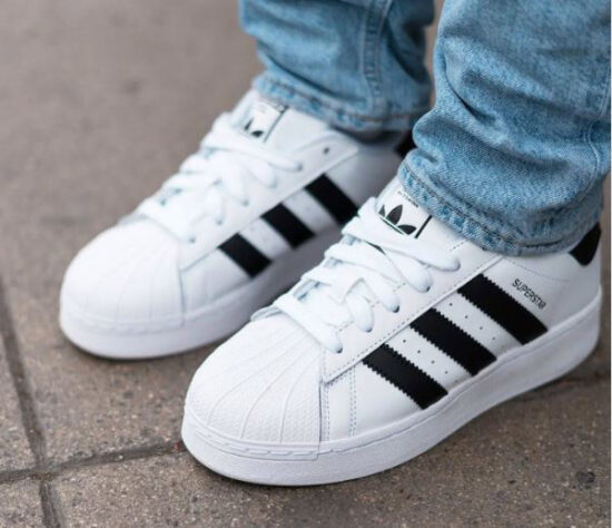 4- Adidas Originals superstar